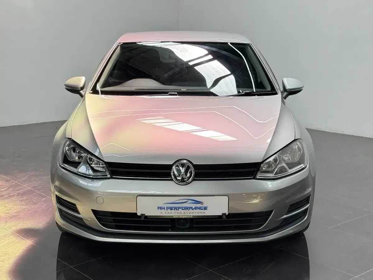 Used VW Golf VII SE 122 HP (89 kW) 2013 Silver Hatchback