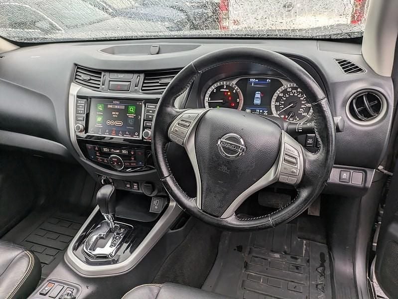 Used Nissan Navara N-Guard 190 HP (139 kW) 2019 Grey Pickup