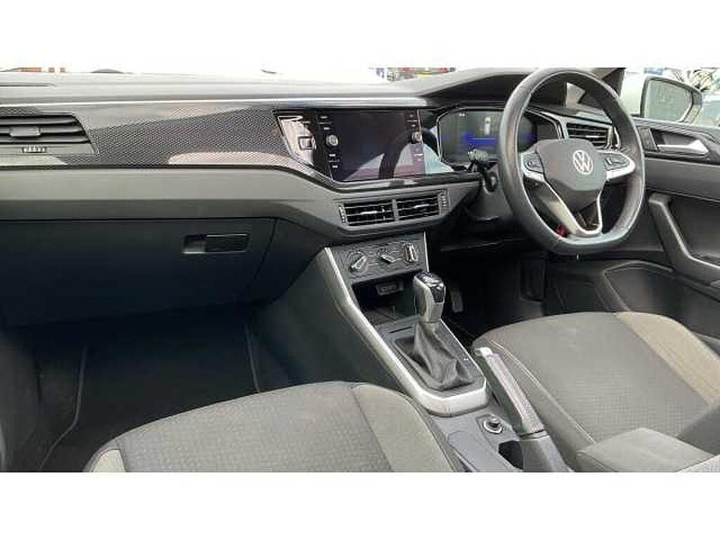 Used VW Polo Life 95 HP (69 kW) 2023 White Hatchback