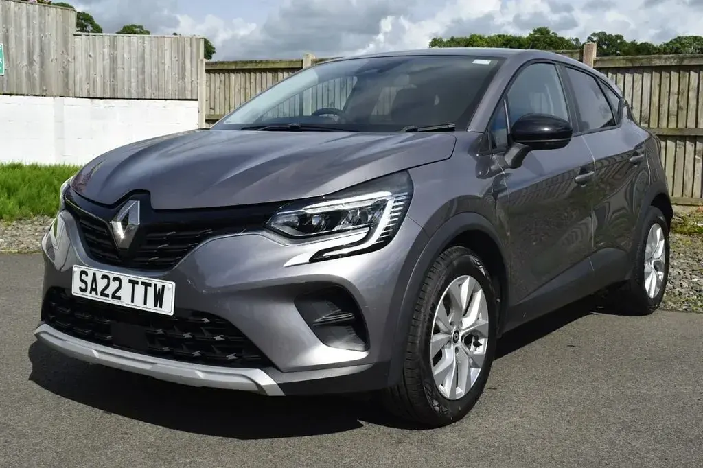 Used Renault Captur Iconic 90 HP (66 kW) 2022 Grey SUV
