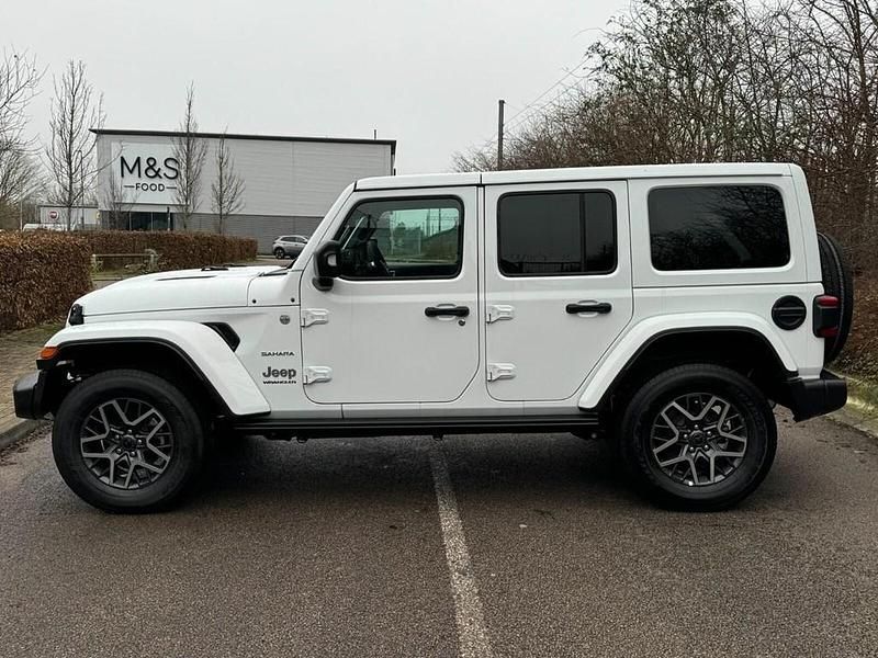 Used Jeep Wrangler Sahara 272 HP (200 kW) 2024 White SUV
