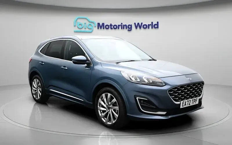 Usado Ford Kuga Vignale 190 HP (139 kW) 2023 SUV