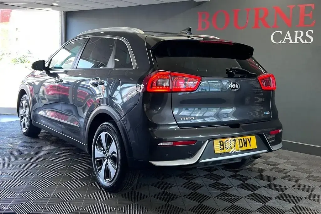 Gebraucht Kia Niro 139 PS (102 kW) 2017 Grau SUV