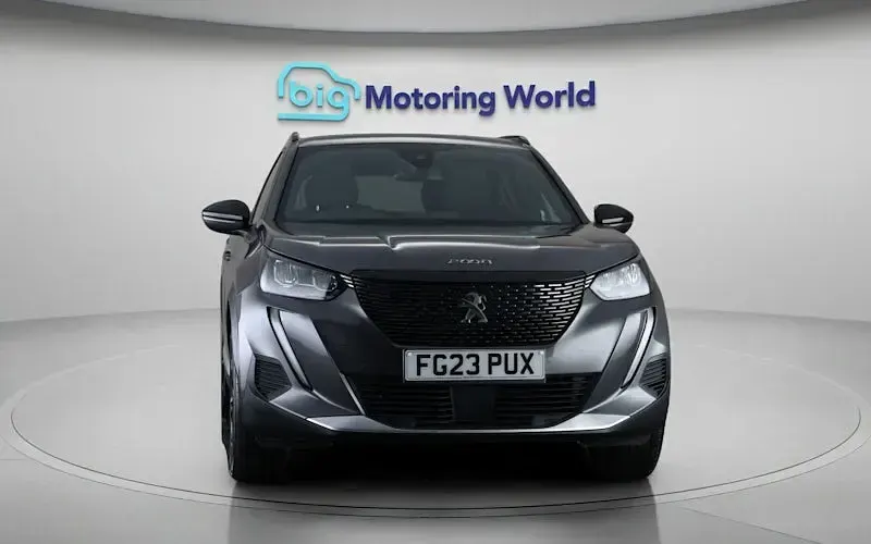 Used Peugeot 2008 Allure+ 131 HP (96 kW) 2023 Grey SUV