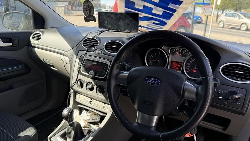 Used Ford Focus Titanium 2008 Black Hatchback