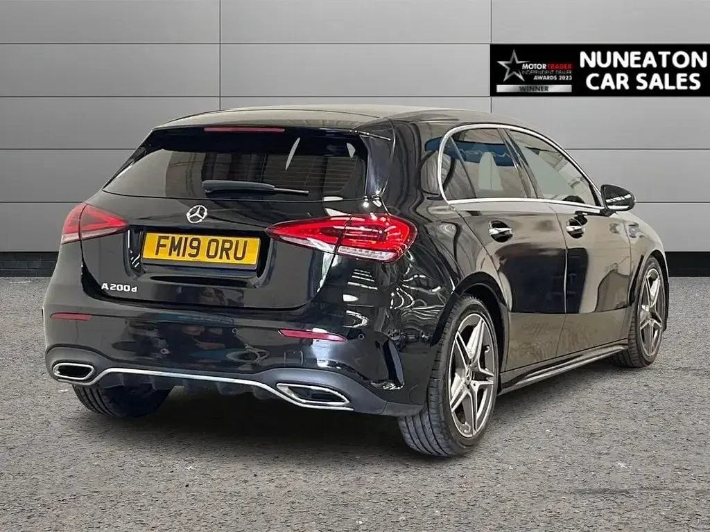 Begagnad Mercedes A150 AMG line 150 HK (110 kW) 2019 Svart Halvkombi