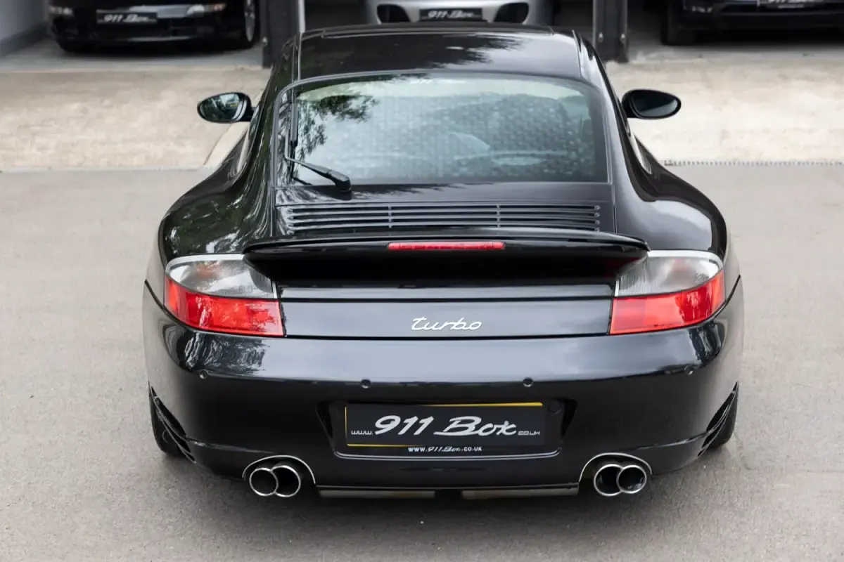 Usado Porsche 996 Turbo 414 HP (304 kW) 2004 Preto Coupé