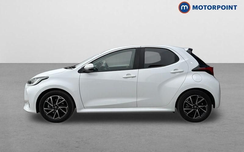 Used Toyota Yaris Hybrid Design 116 HP (85 kW) 2026 Hatchback