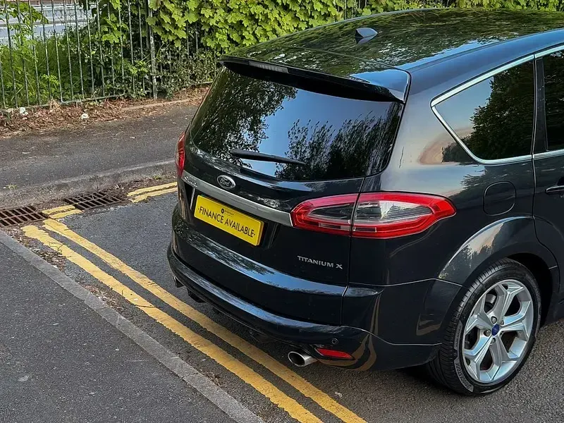Used Ford S-MAX Titanium X 200 HP (147 kW) 2014 Black MPV