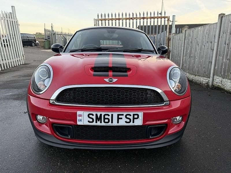 Used Mini Cooper S Coupé 184 HP (135 kW) 2011 Red Coupe