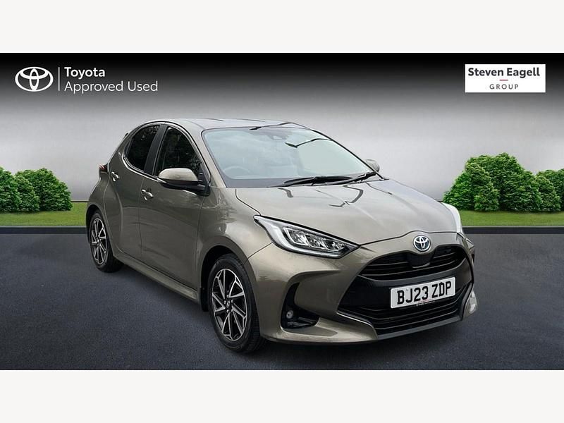 Used Toyota Yaris Hybrid Design 2023 Bronze Hatchback