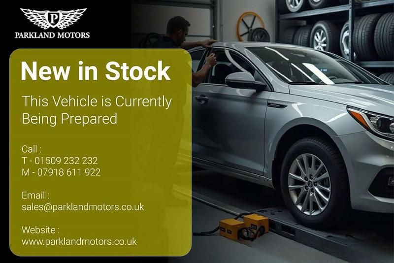 Begagnad Land Rover Discovery Sport SE Dynamic 2021 Grå SUV