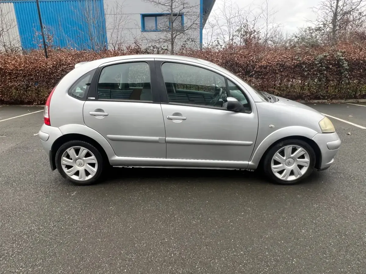 Używany Citroën C3 Exclusive 2009 Srebrny Hatchback