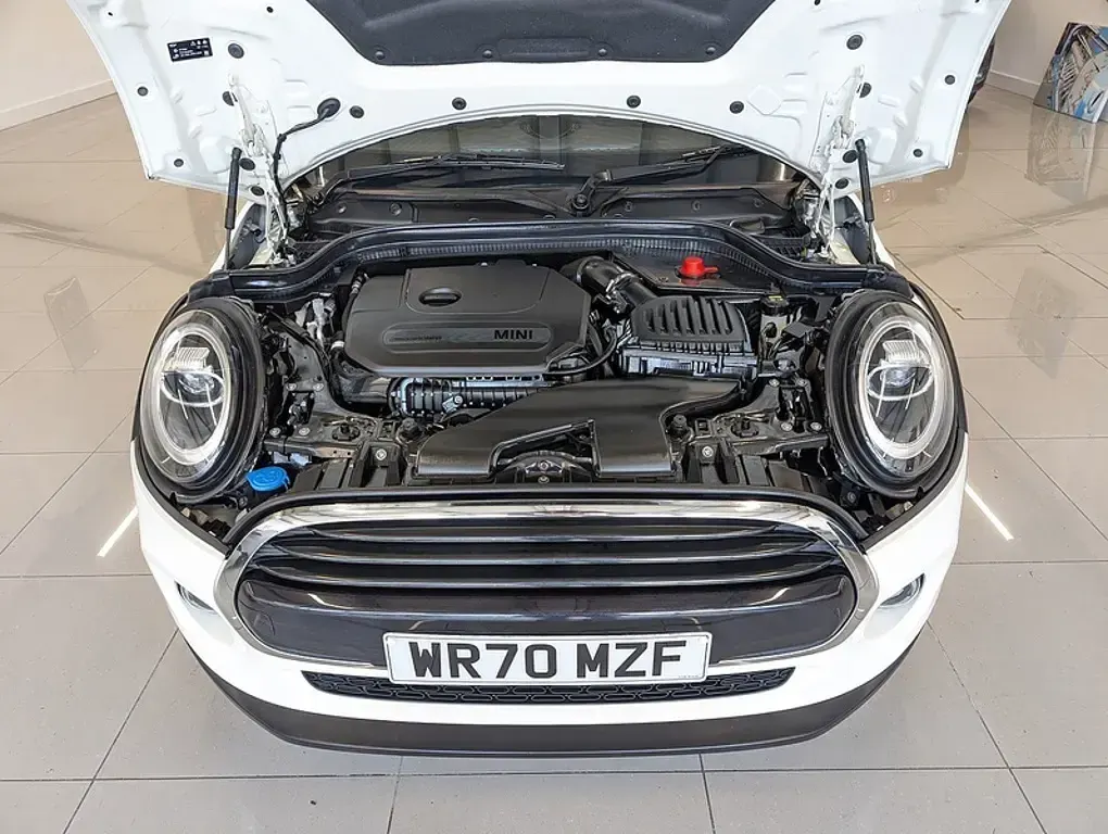Used Mini Cooper Classic 2020 Pepper white Hatchback