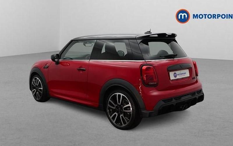 Used Mini Cooper S Hatch 178 HP (130 kW) 2021 Red Hatchback