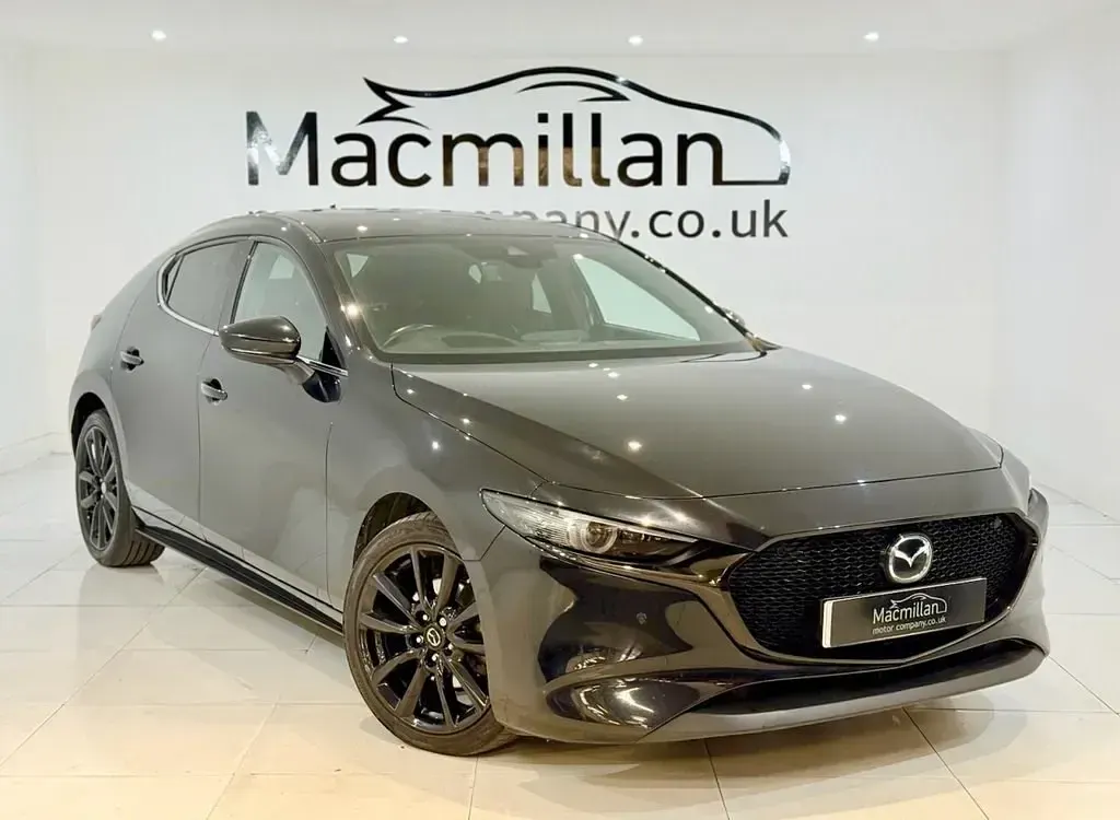 Usado Mazda 3 Inclusive 2021 Negro Utilitario
