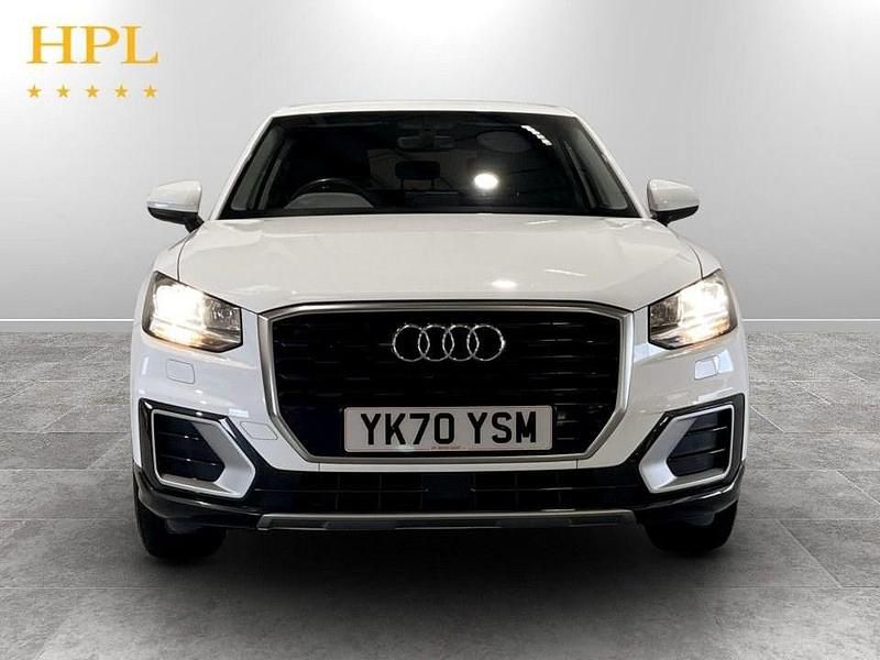 Used Audi Q2 Business 116 HP (85 kW) 2020 White SUV