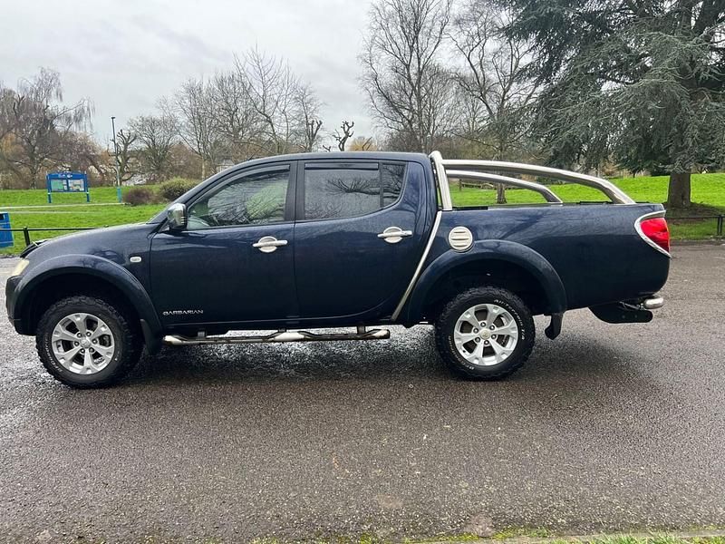 Used Mitsubishi L200 176 HP (129 kW) 2013 Blue Pickup
