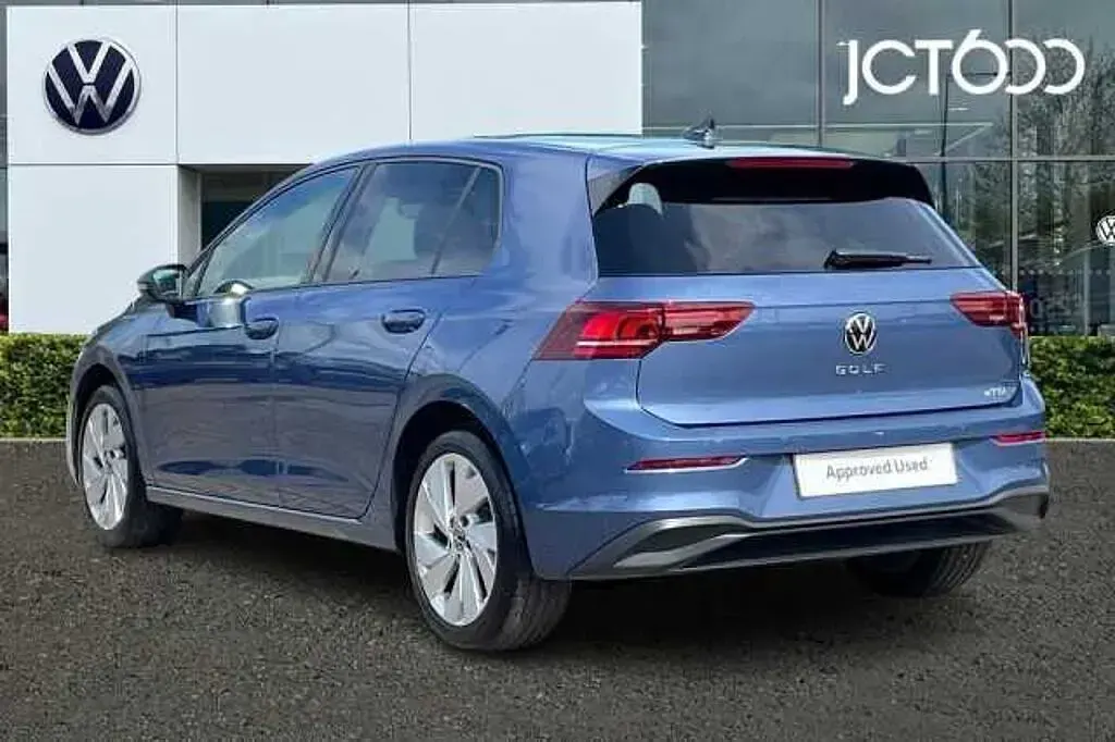 Used VW Golf VIII Match 150 HP (110 kW) 2025 Blue Hatchback
