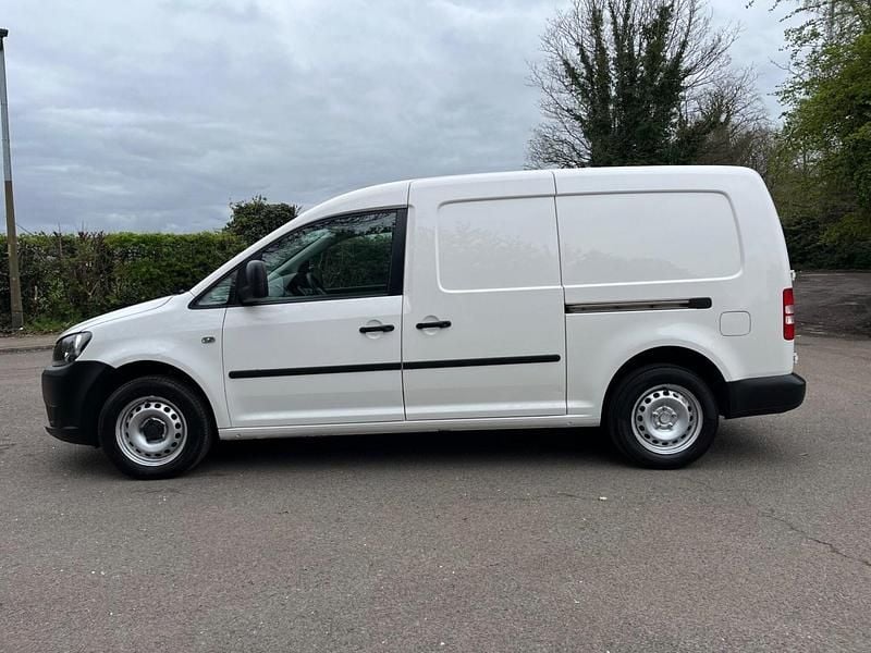 Used VW Caddy Maxi Startline 102 HP (75 kW) 2015 White MPV
