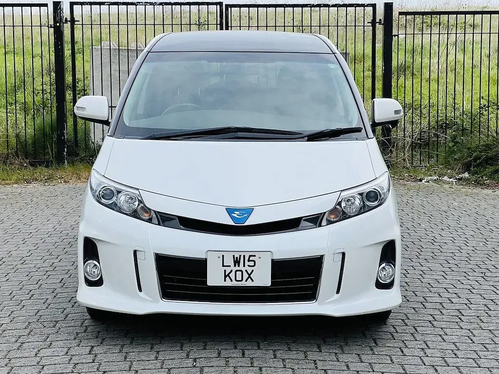 Used Toyota Estima 2026 White MPV