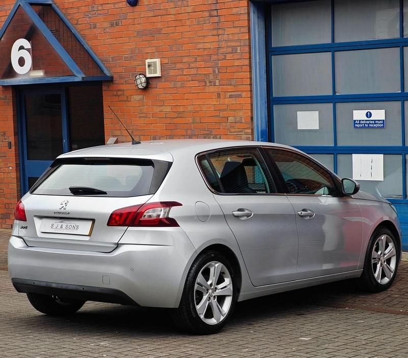 Used Peugeot 308 Allure 2014 Silver Hatchback