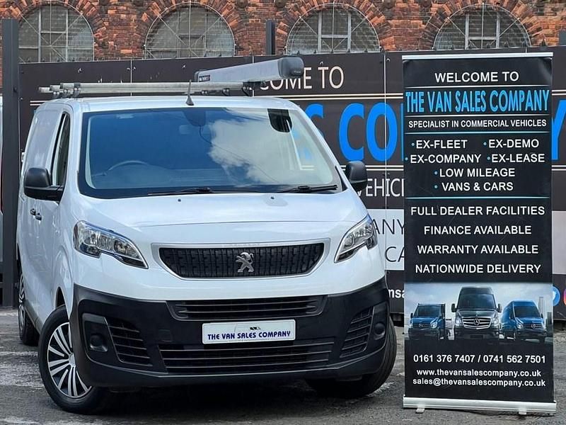 White Used 2021 Peugeot Expert Van | £9,544 (Fair price) - Image 1/4
