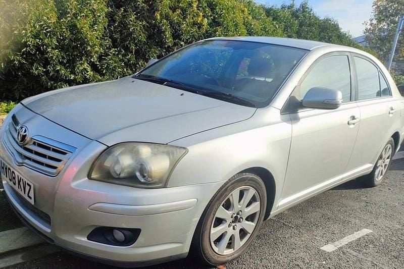 Silver Used 2008 Toyota Avensis Hatchback | £995 (Good price) - Image 1/1