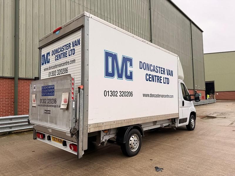 Used Citroën Relay 140 HP (102 kW) 2021 White Van