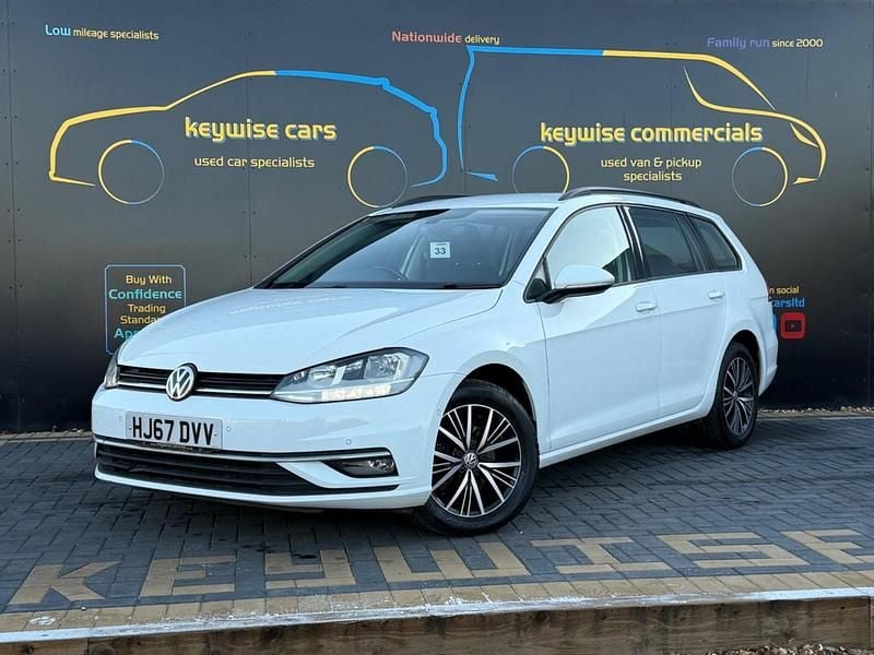 Used VW Golf VII SE 125 HP (91 kW) 2017 White Estate