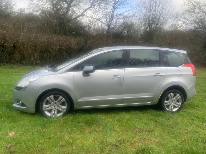 Used Peugeot 5008 Active 2013 Silver MPV