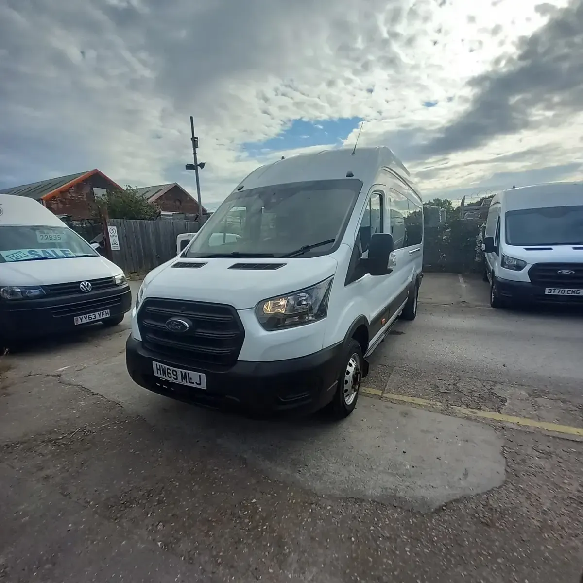 Used Ford Transit Trend 130 HP (95 kW) 2019 White Van