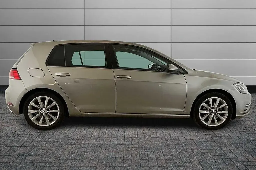 Used VW Golf VII GT 150 HP (110 kW) 2020 Tungsten silver Hatchback