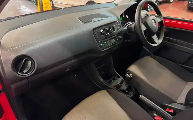 Used Skoda Citigo SE 60 HP (44 kW) 2014 Red Hatchback