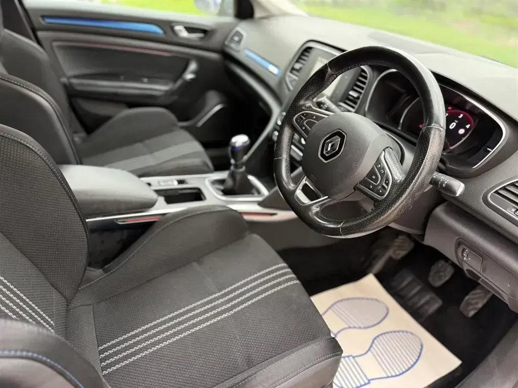Used Renault Mégane GT Line GT-Line 115 HP (84 kW) 2018 Black Hatchback