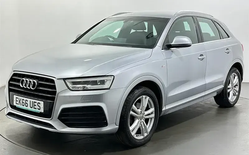 Usado Audi Q3 S-Line 150 HP (110 kW) 2016 Prateado SUV