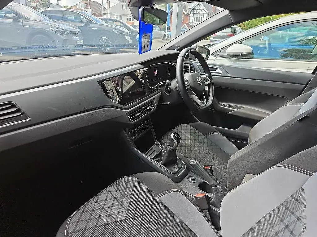 Used VW Polo 95 HP (69 kW) 2023 Hatchback