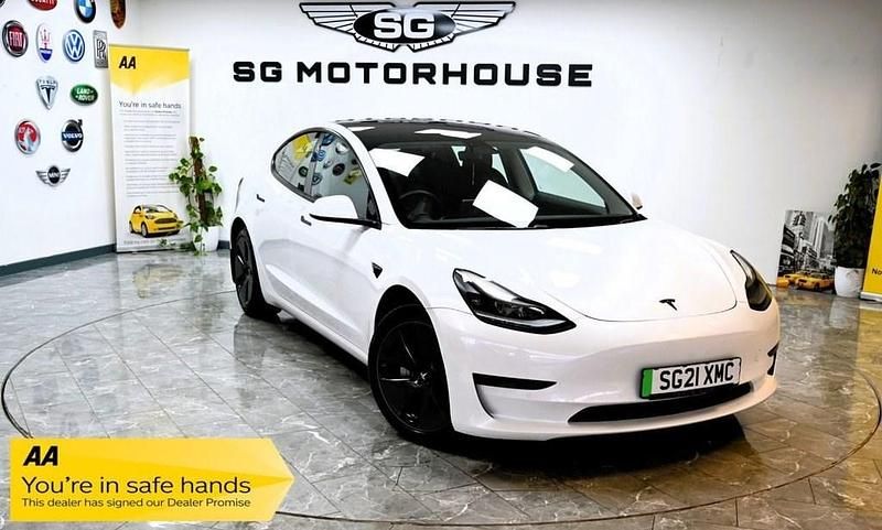 Used Tesla Model 3 Standard Range 208 kW (283 HP) 2021 White Sedan