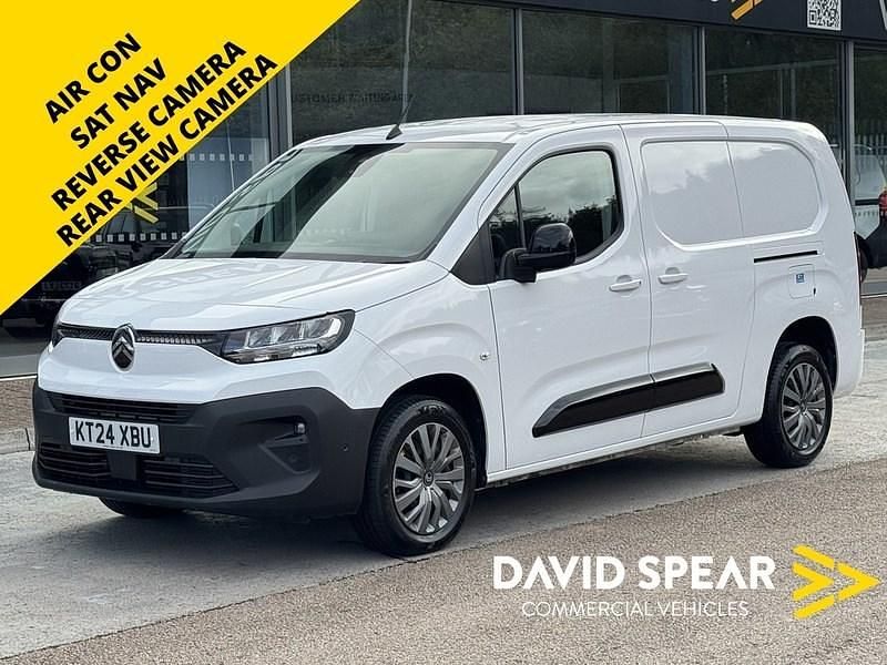 White Used 2024 Citroën Berlingo MPV | £15,490 (A bit pricey) - Image 1/3