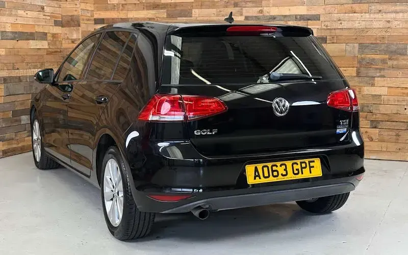 Used VW Golf VII S 105 HP (77 kW) 2014 Black Hatchback