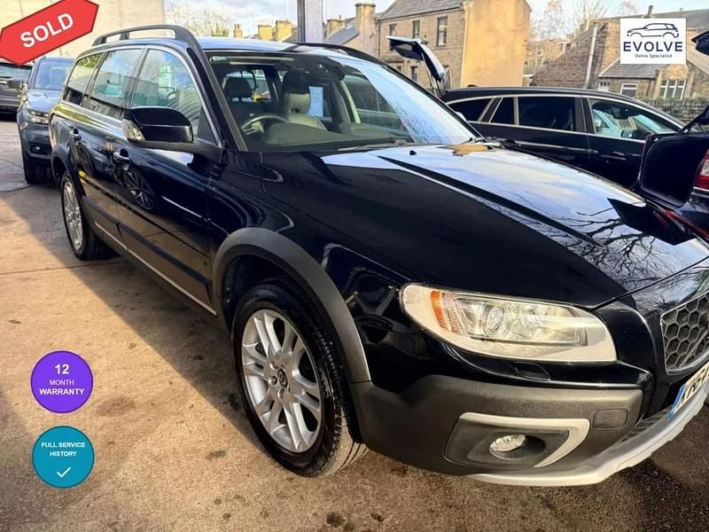 Used Volvo XC70 SE Lux 215 HP (158 kW) 2014 Black Estate