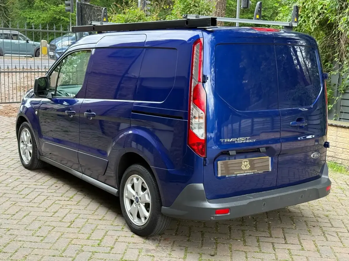 Used Ford Transit Connect Limited 120 HP (88 kW) 2016 Blue MPV