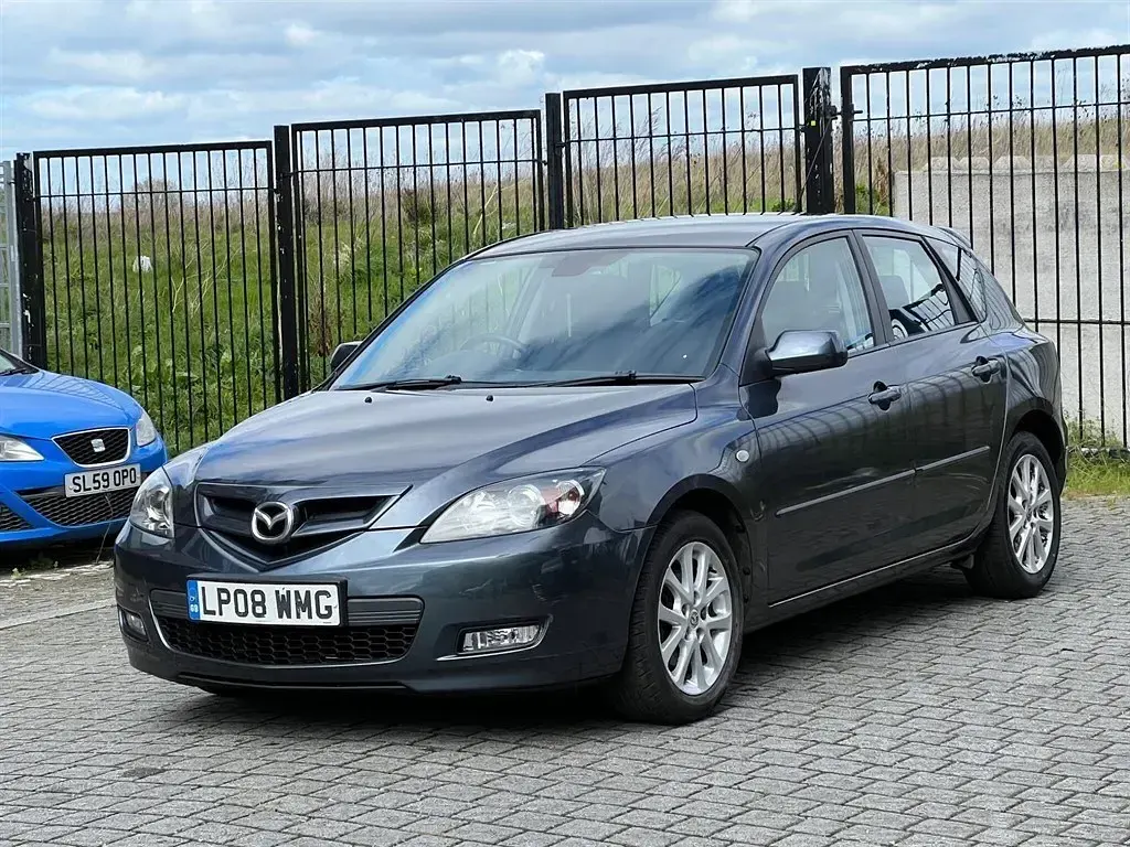 Usado Mazda 3 Takara 105 CV (77 kW) 2008 Gris Utilitario
