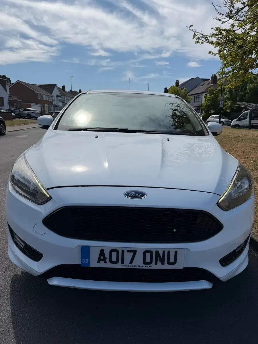 Used Ford Focus ST-Line 2017 White Hatchback