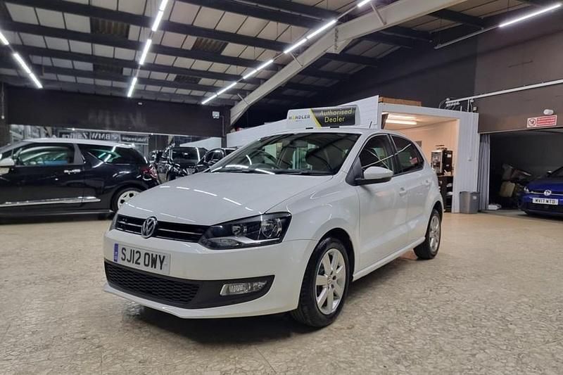 Used VW Polo Match 60 HP (44 kW) 2012 White Hatchback