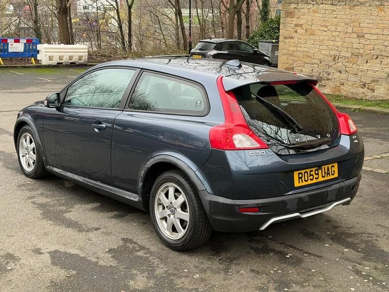 Used Volvo C30 R-Design 108 HP (79 kW) 2009 Blue Hatchback