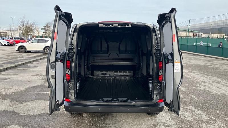 Used Ford Transit Custom Limited 136 HP (100 kW) 2024 Van