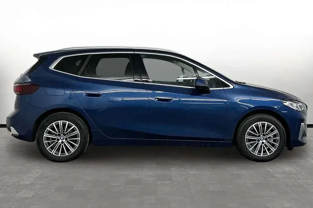 Used BMW 225 Luxury Line 241 HP (177 kW) 2025 Blue Hatchback