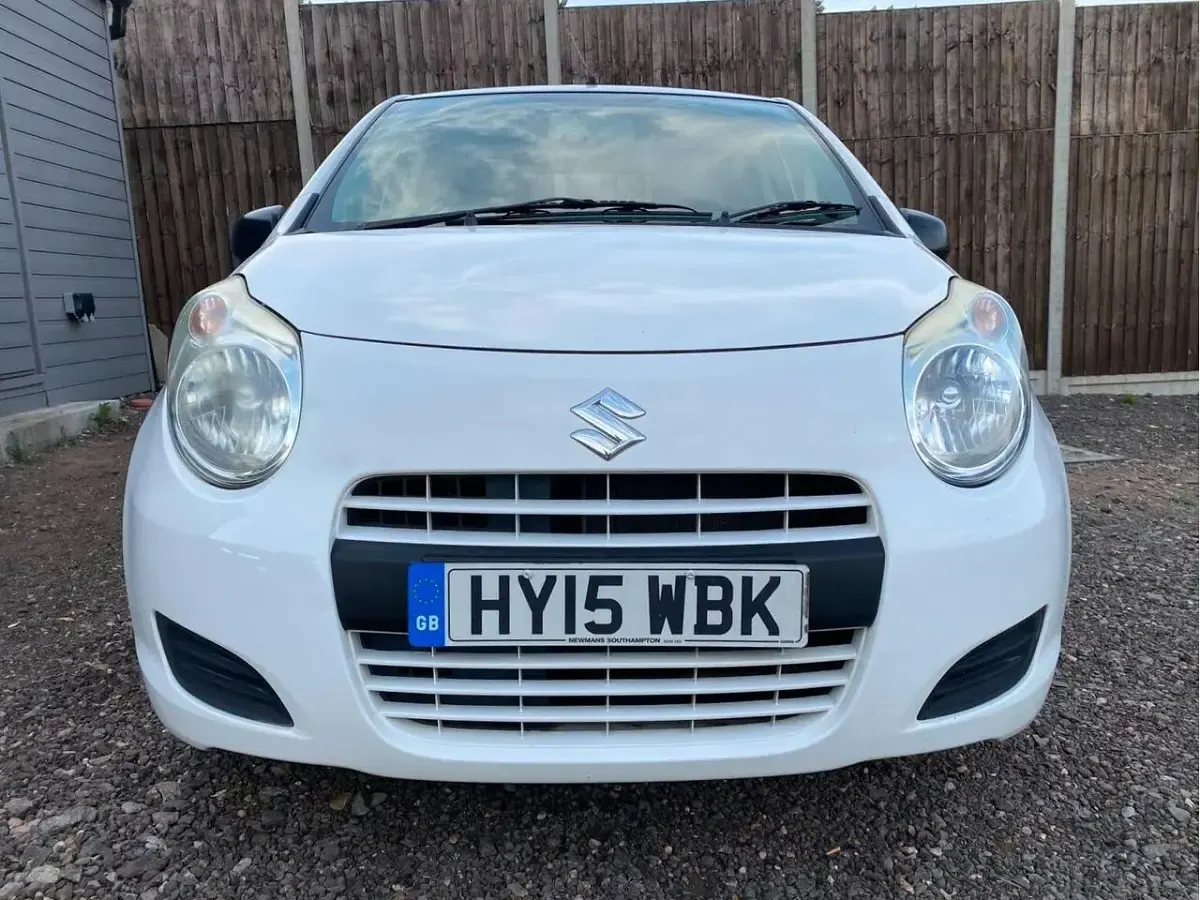 Used Suzuki Alto 68 HP (50 kW) 2015 White Hatchback