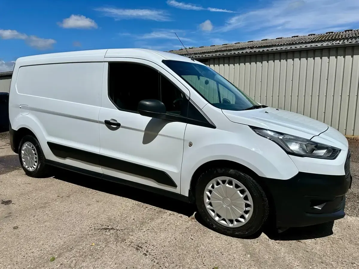 Used Ford Transit Connect 100 HP (73 kW) 2019 White MPV